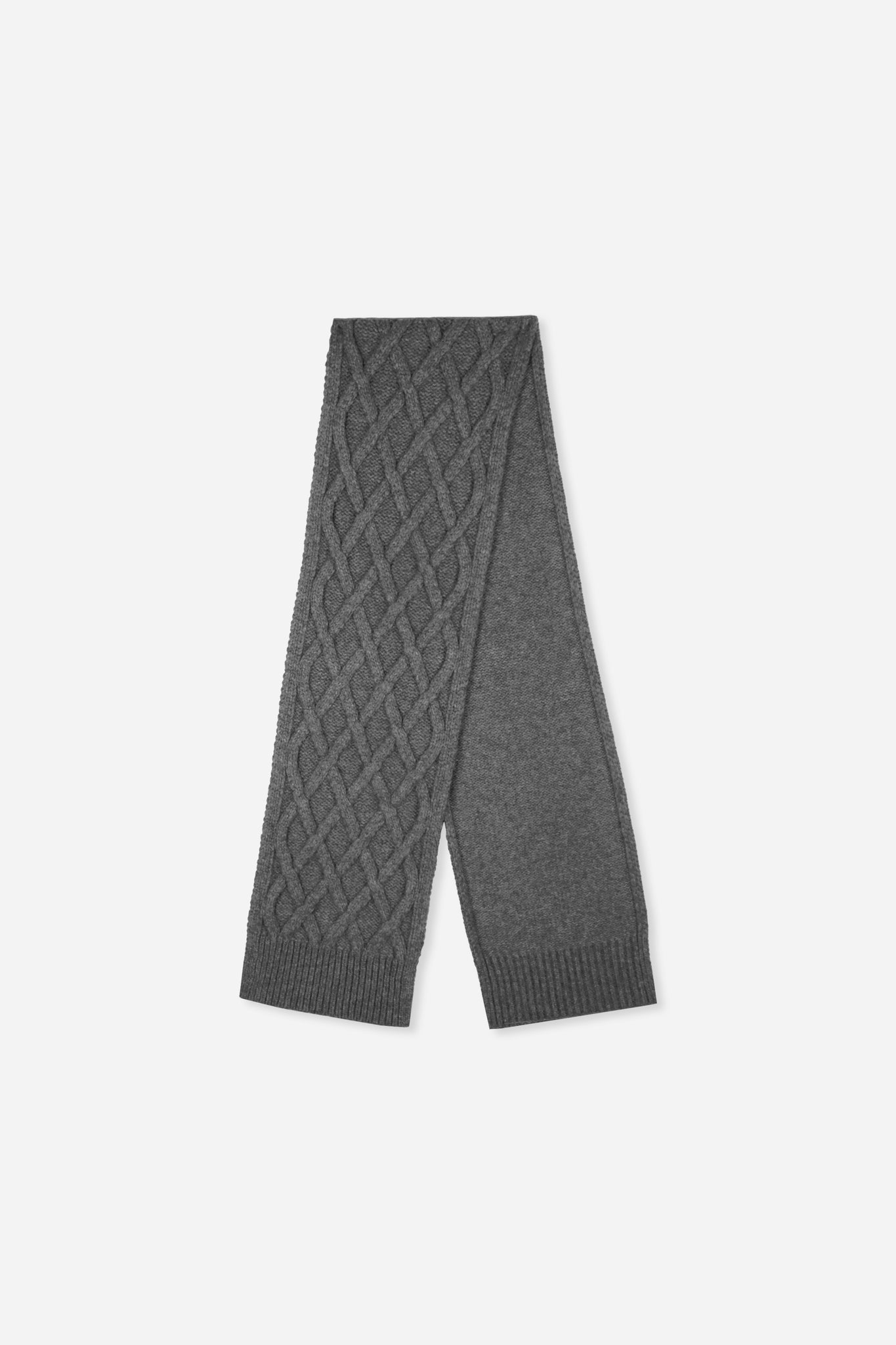 Cable Knit Scarf in Grey