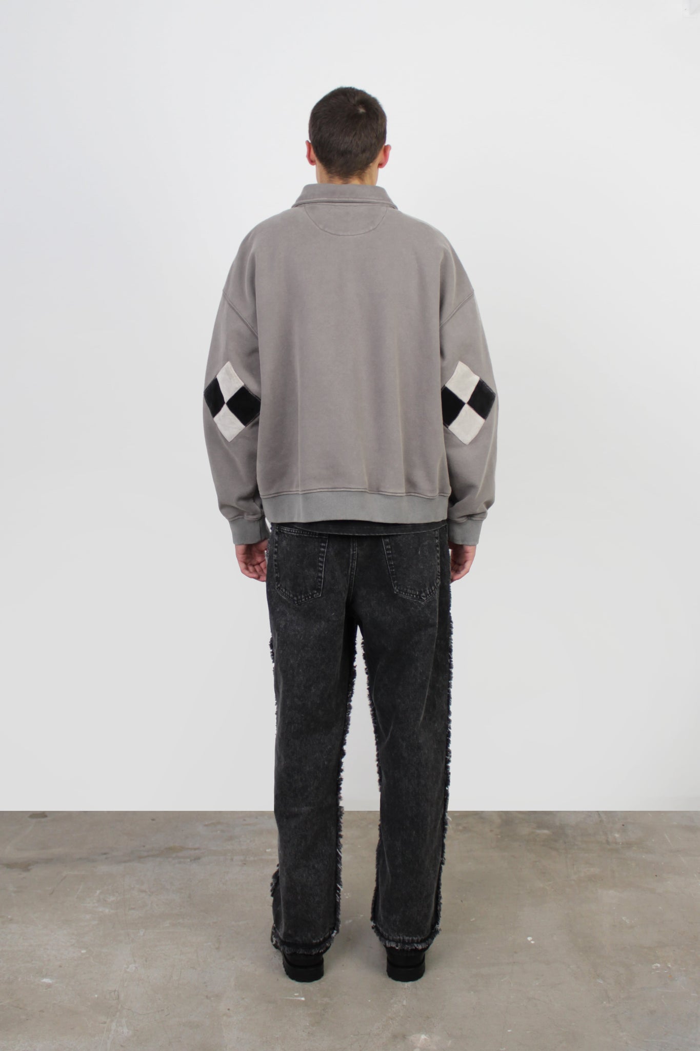 Checkmate Pullover in Washed Grey