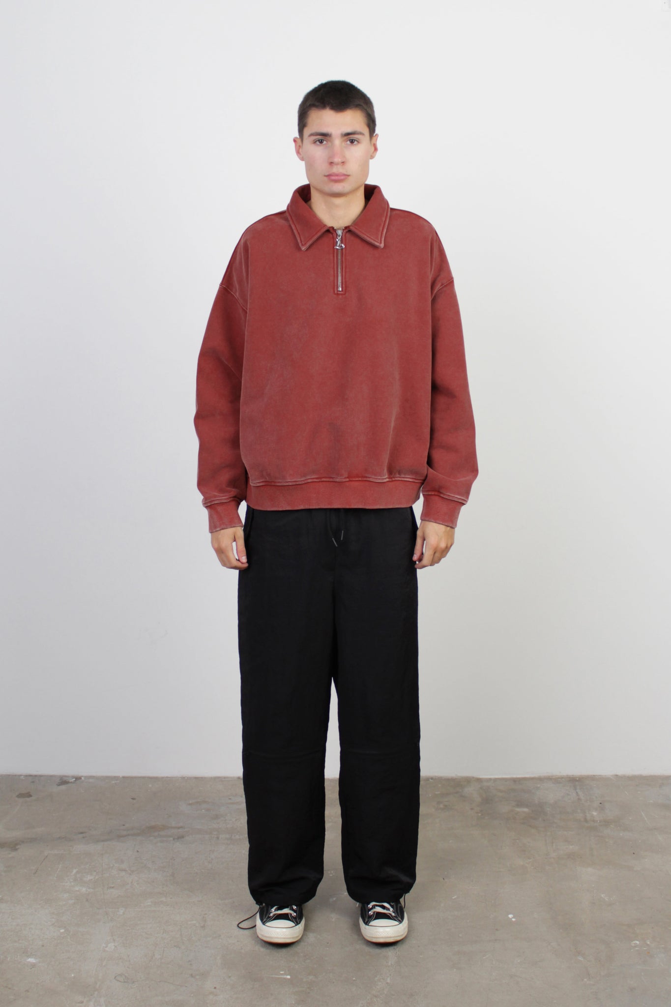 Checkmate Pullover in Washed Red