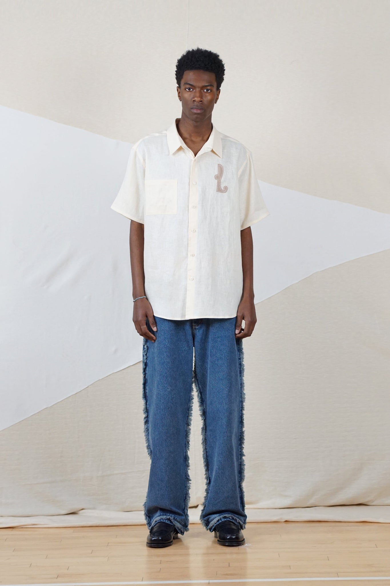 Appliqué Linen Shirt in Off White