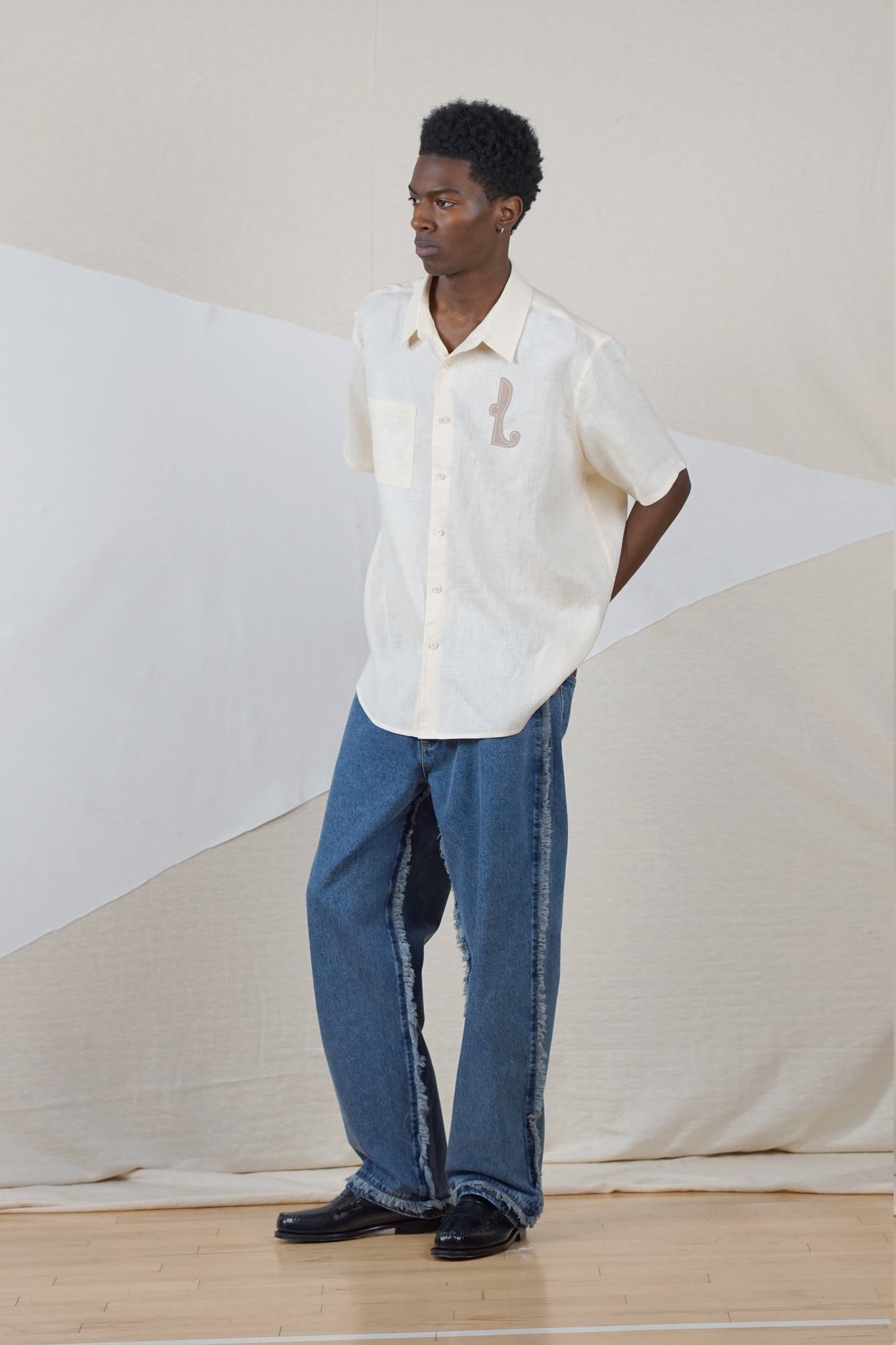 Appliqué Linen Shirt in Off White