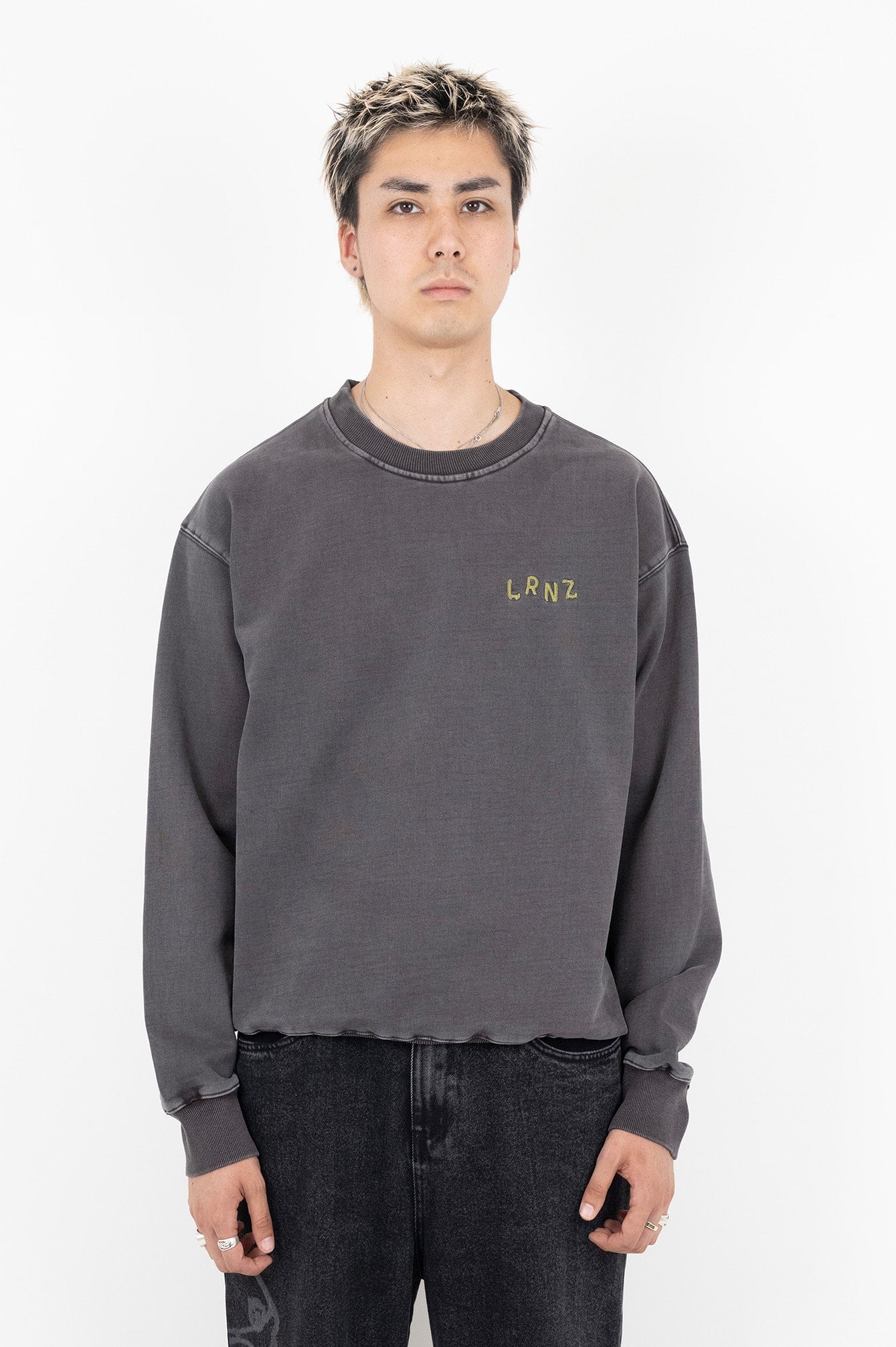 LRNZ Sweatshirt in Washed Black