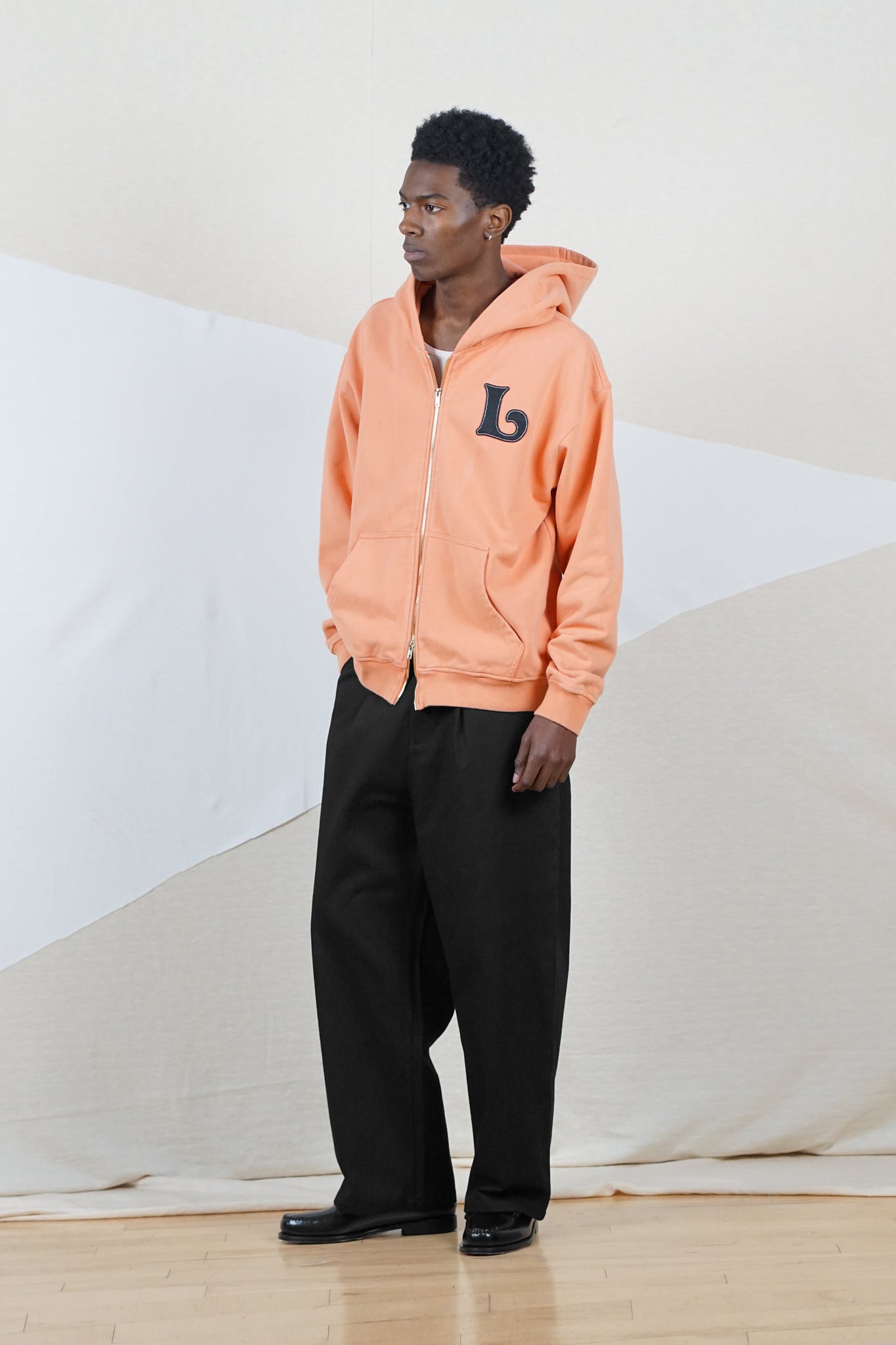 El Appliqué Hoodie in Washed Orange
