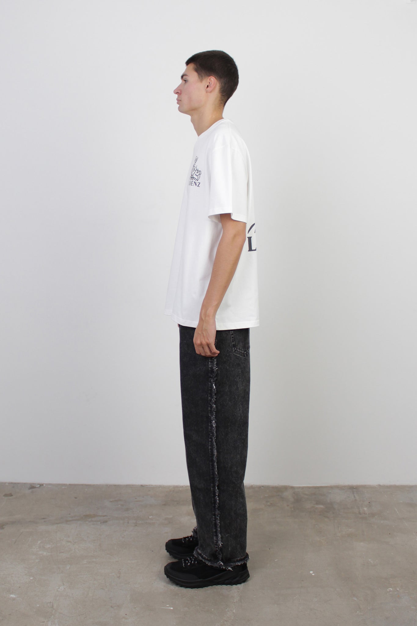 Salute T-Shirt in White