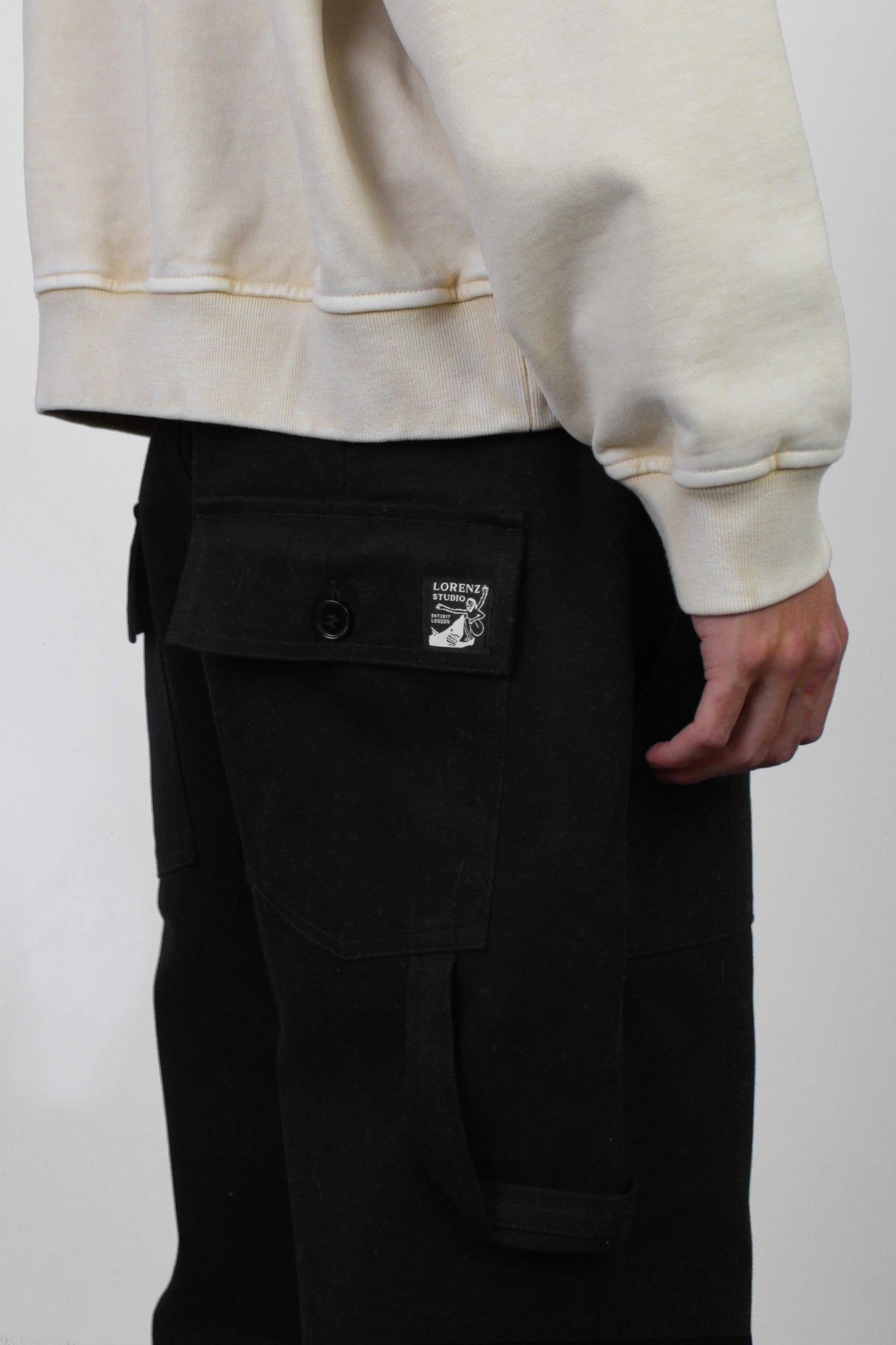 Uniform Cotton Twill Pant in Black