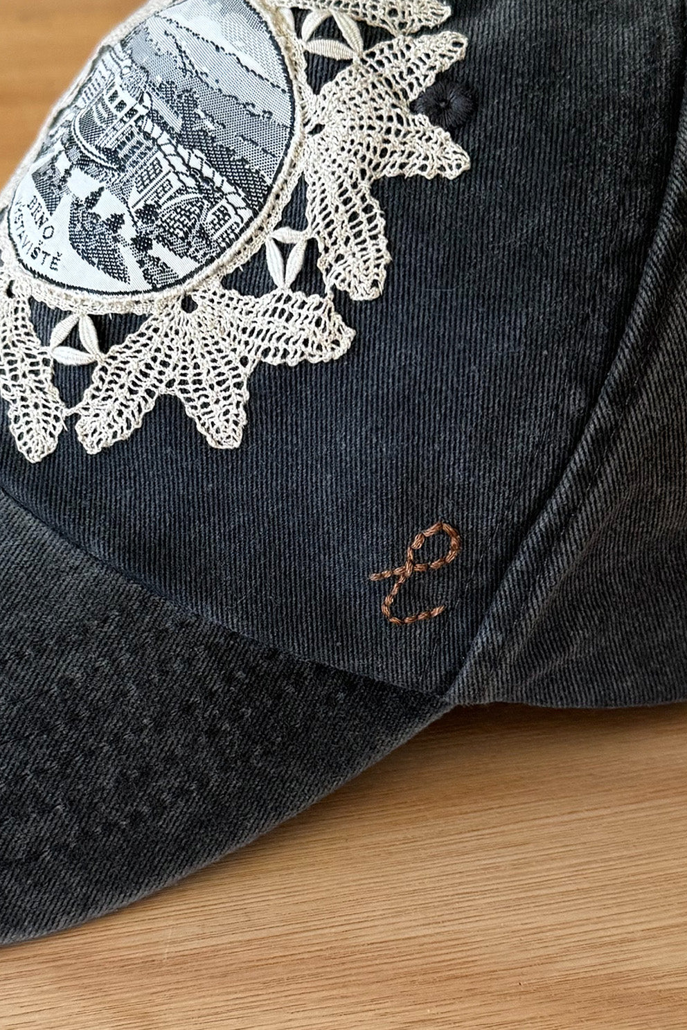 Hat 1