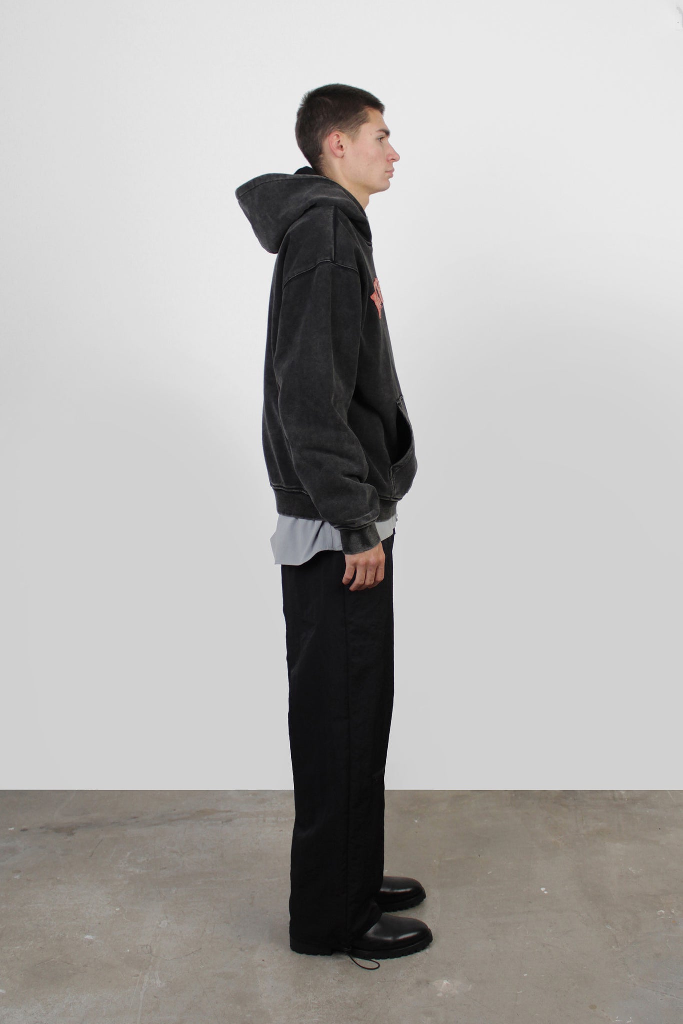 LORENZ Appliqué Hoodie in Washed Black