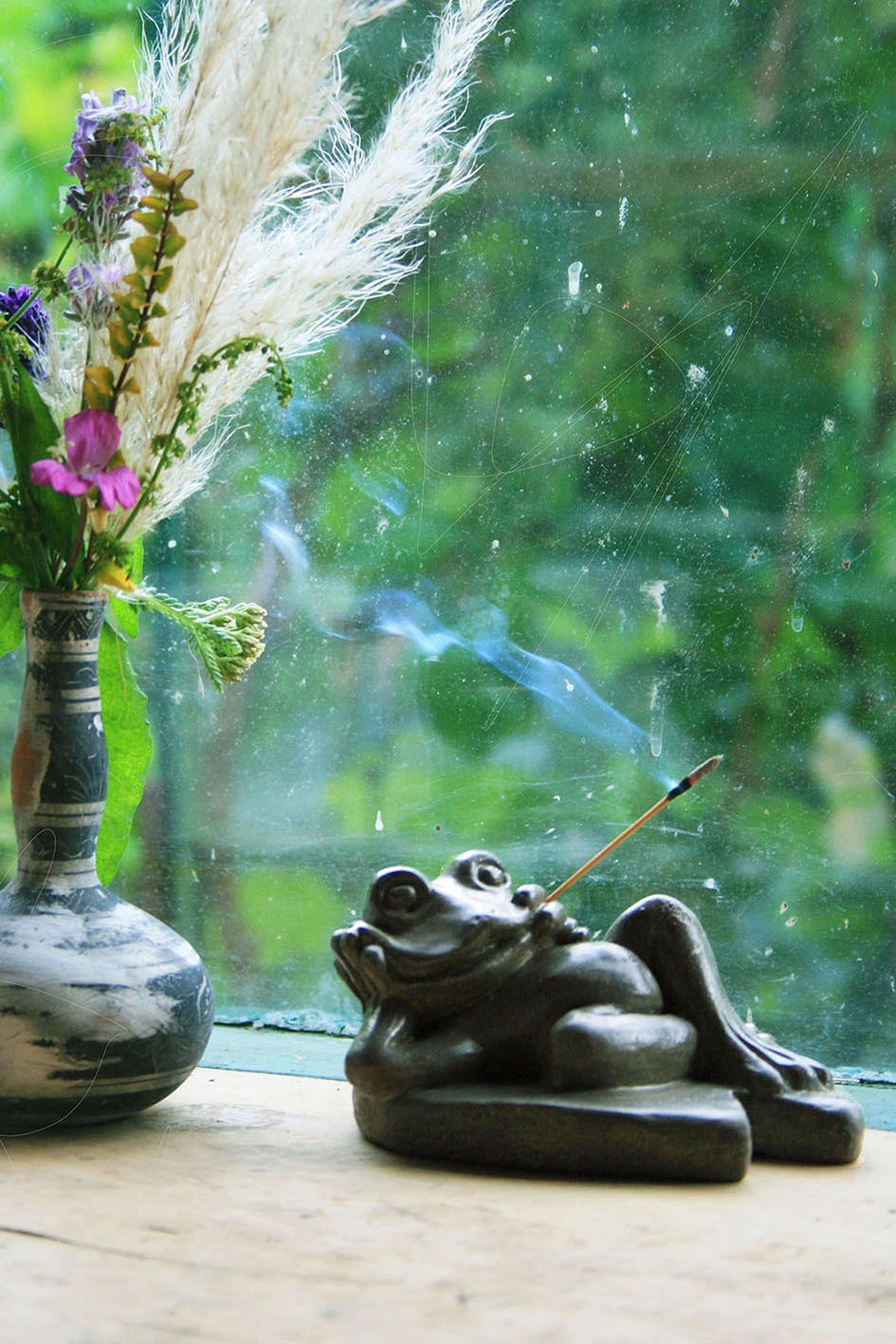 Smoking Frog Incense Burner